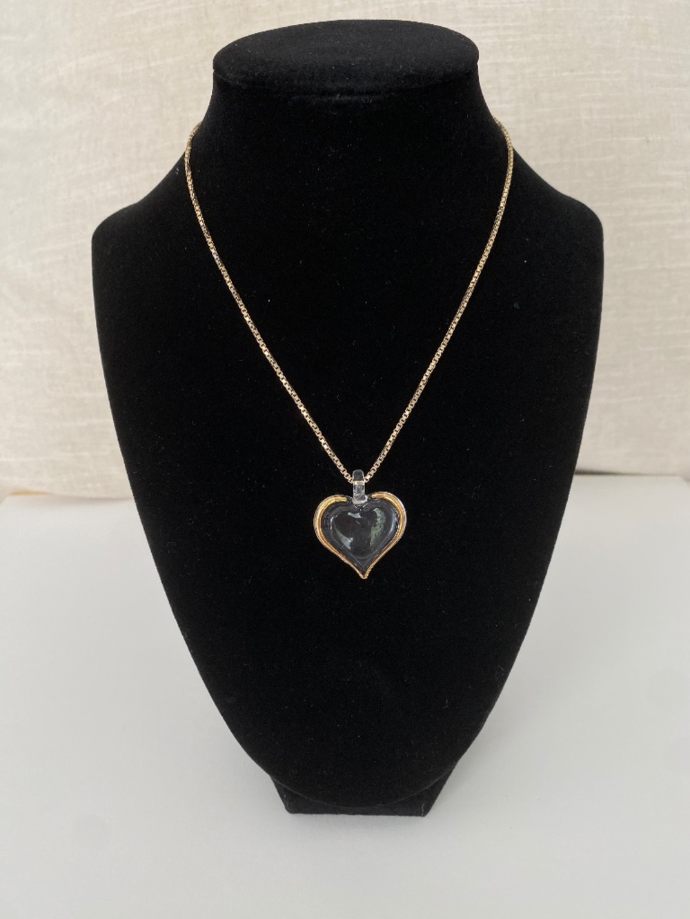 Short 14K Gold Filled Chain With Vintage Clear Gold Glass Heart Pendant Necklace